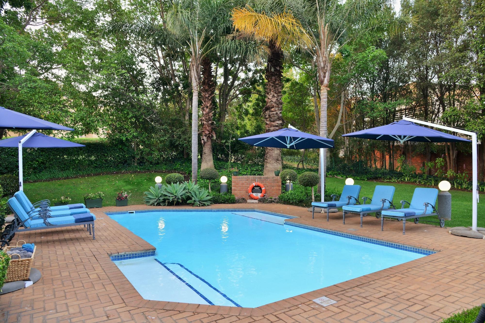 Town Lodge Menlo Park Претория Экстерьер фото