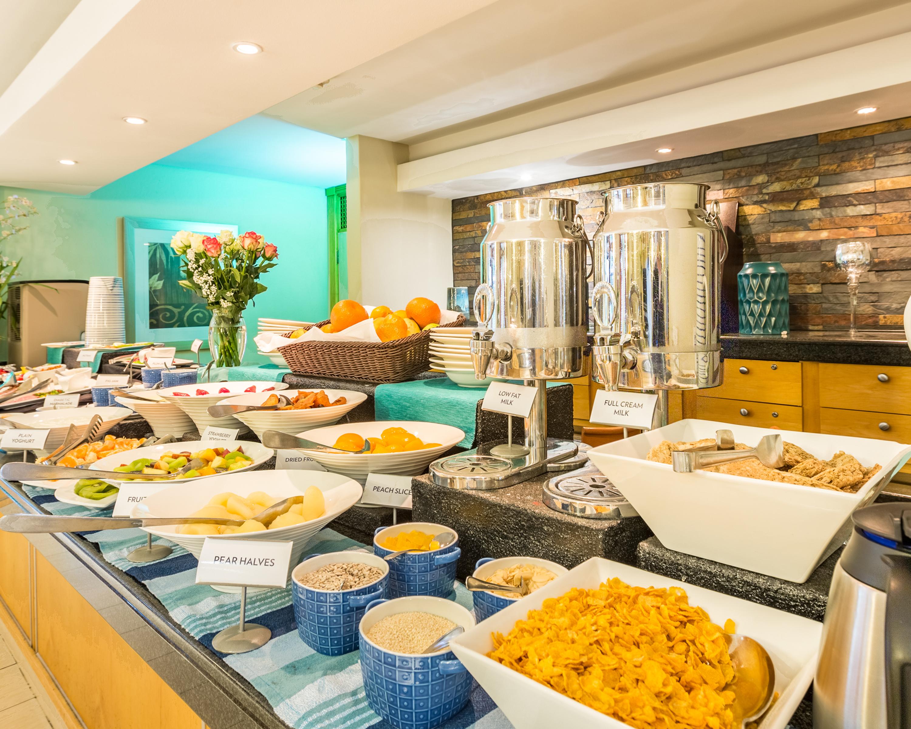 Town Lodge Menlo Park Претория Экстерьер фото