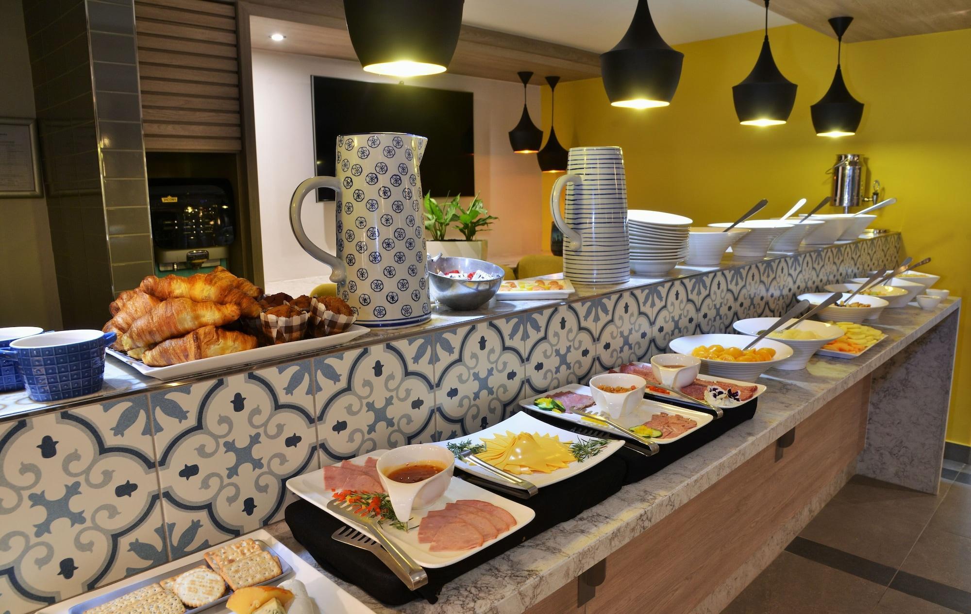 Town Lodge Menlo Park Претория Экстерьер фото
