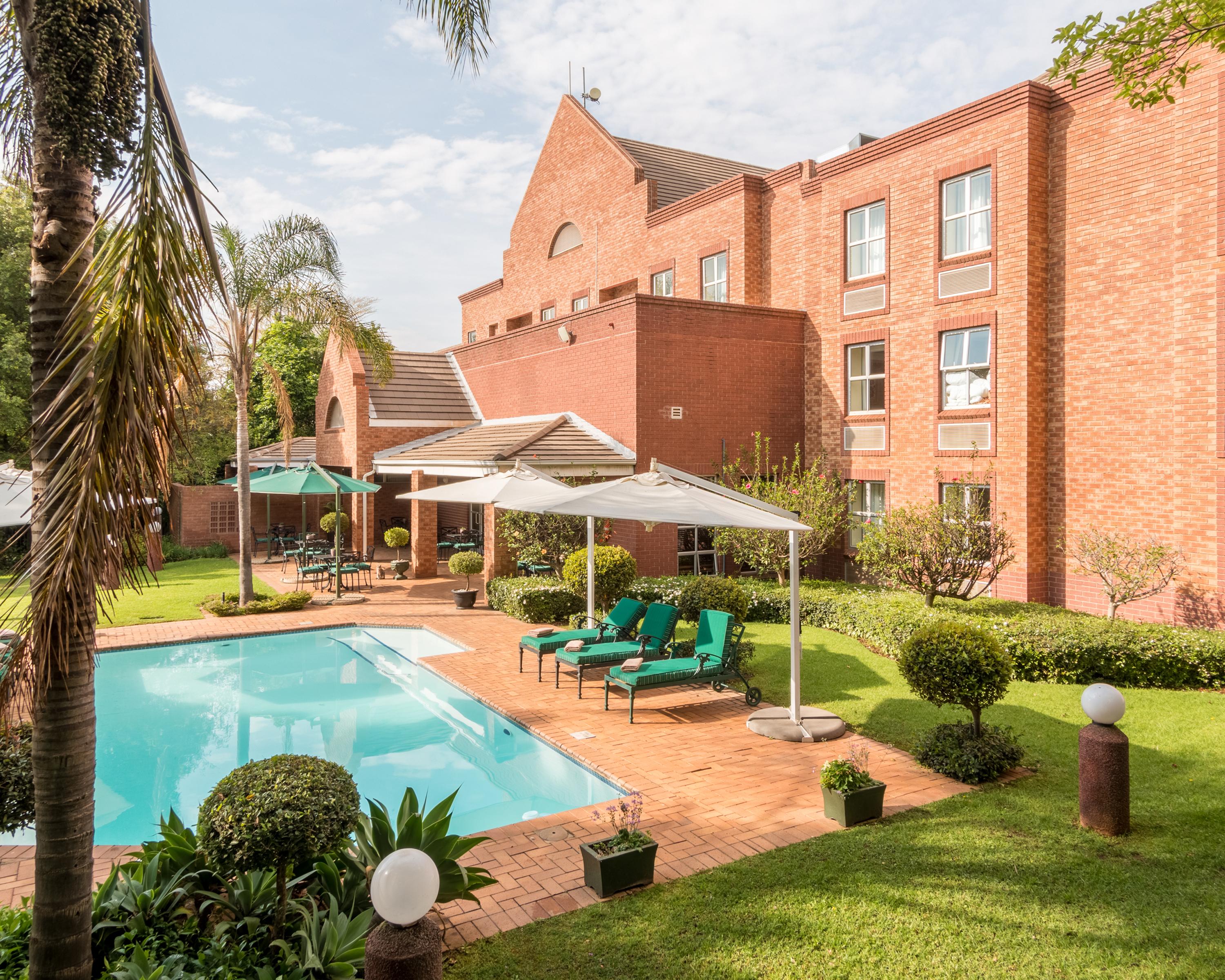 Town Lodge Menlo Park Претория Экстерьер фото