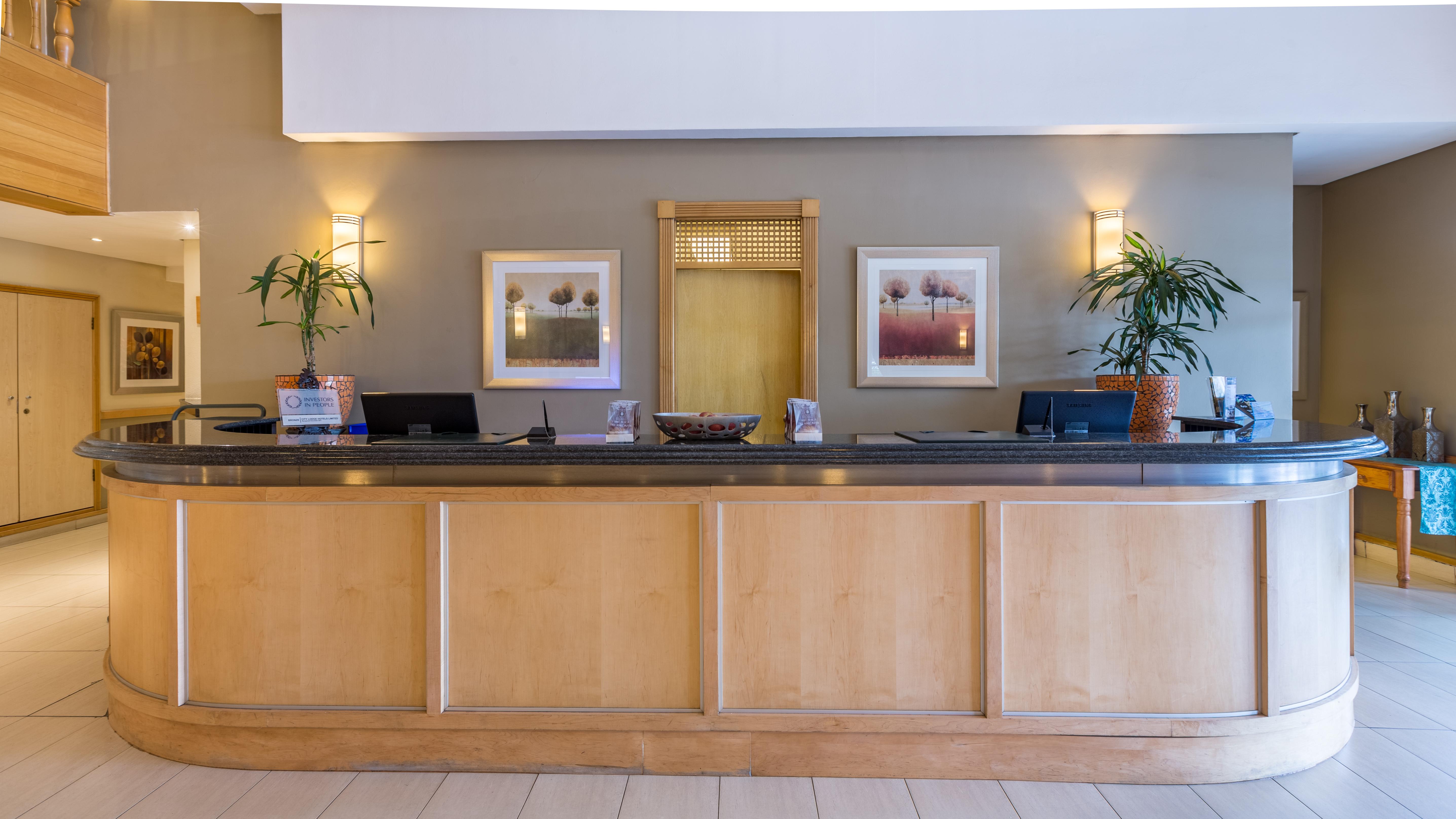 Town Lodge Menlo Park Претория Экстерьер фото