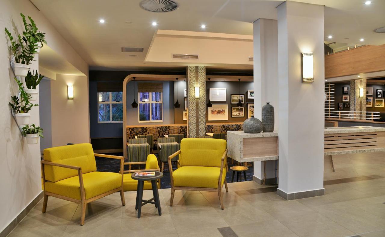 Town Lodge Menlo Park Претория Экстерьер фото